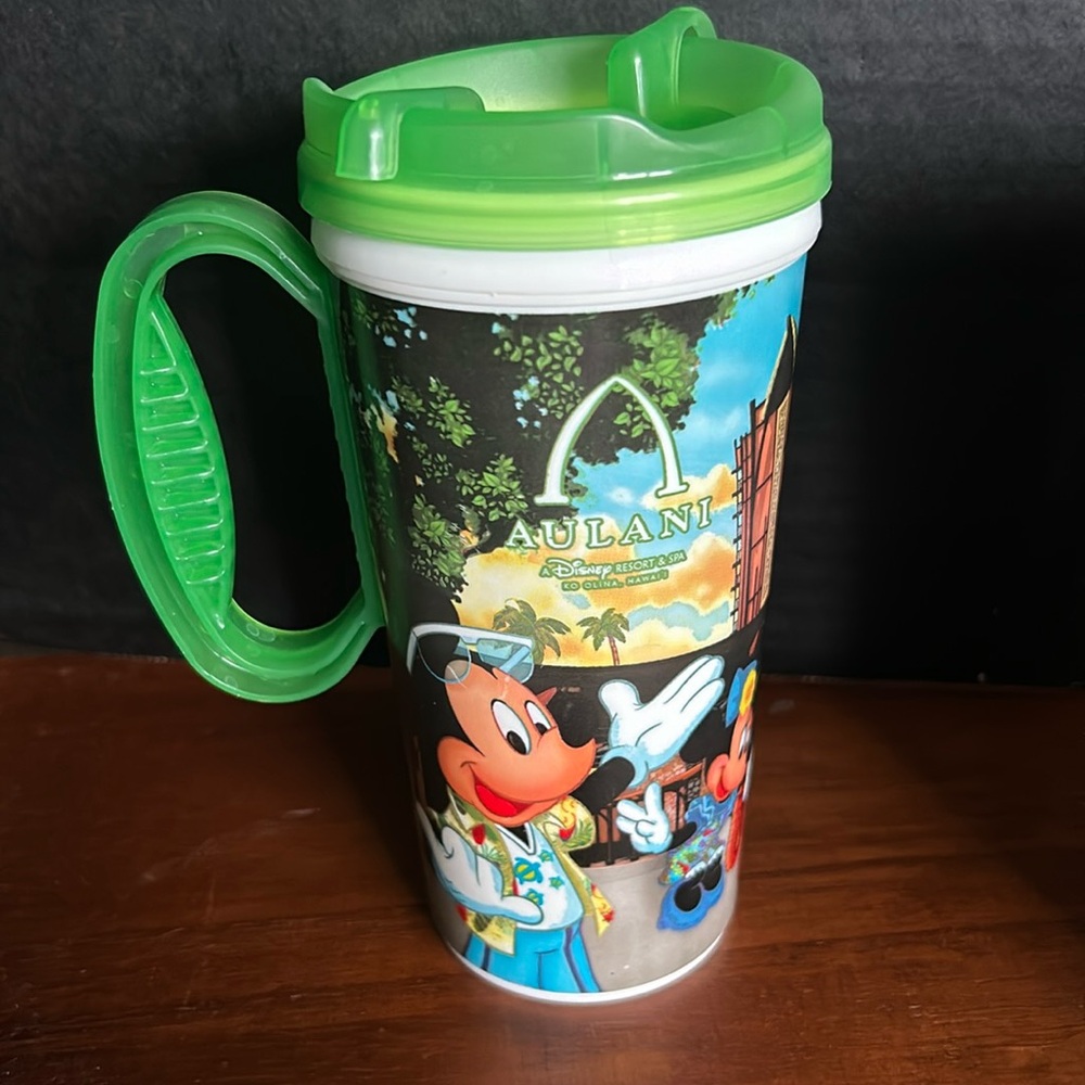 DISNEY Aulani Resort Plastic Tumbler with Lid!🌺🌺